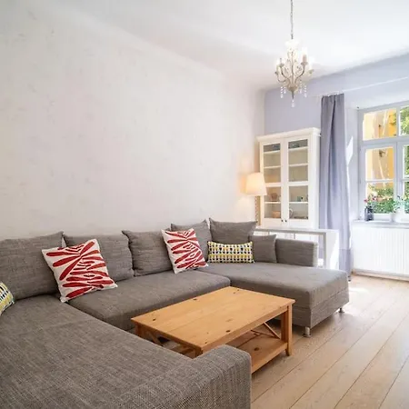 Cozy 2-bedroom アパート *