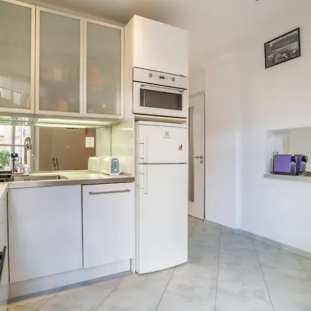 Cozy 2-bedroom アパート