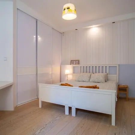 Cozy 2-bedroom Lejlighed *