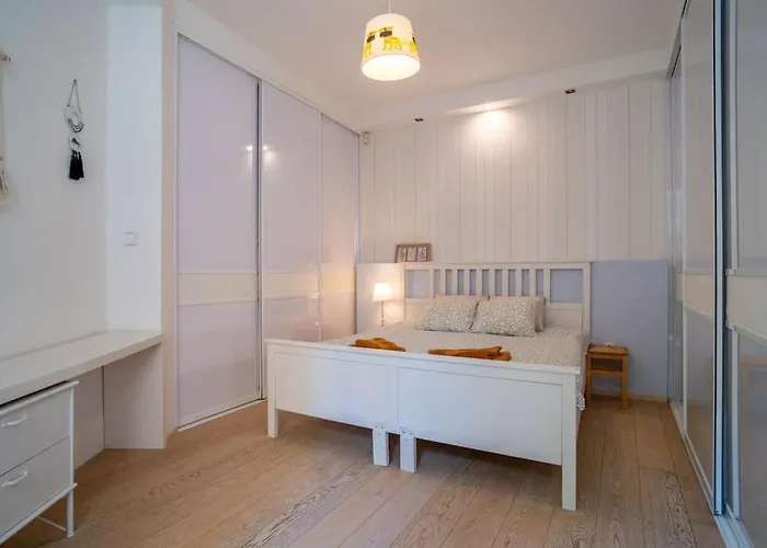 Cozy 2-bedroom Lägenhet *